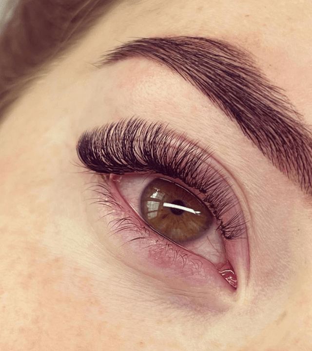 Hybrid Eyelash Extensions